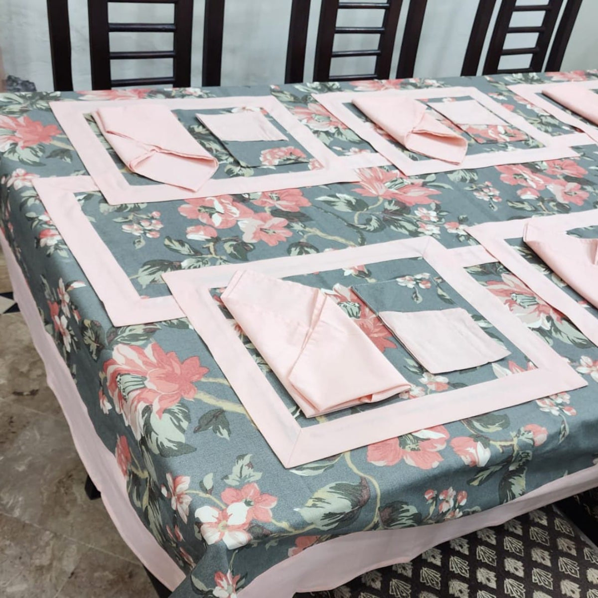 Peach Bordered Printed Cotton Reversable Dinning Set - Flowrence Grey