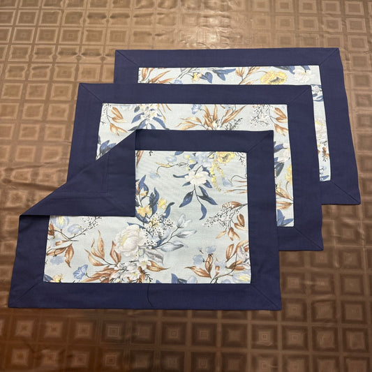 Roof Garden Table Mat Set With Navy border