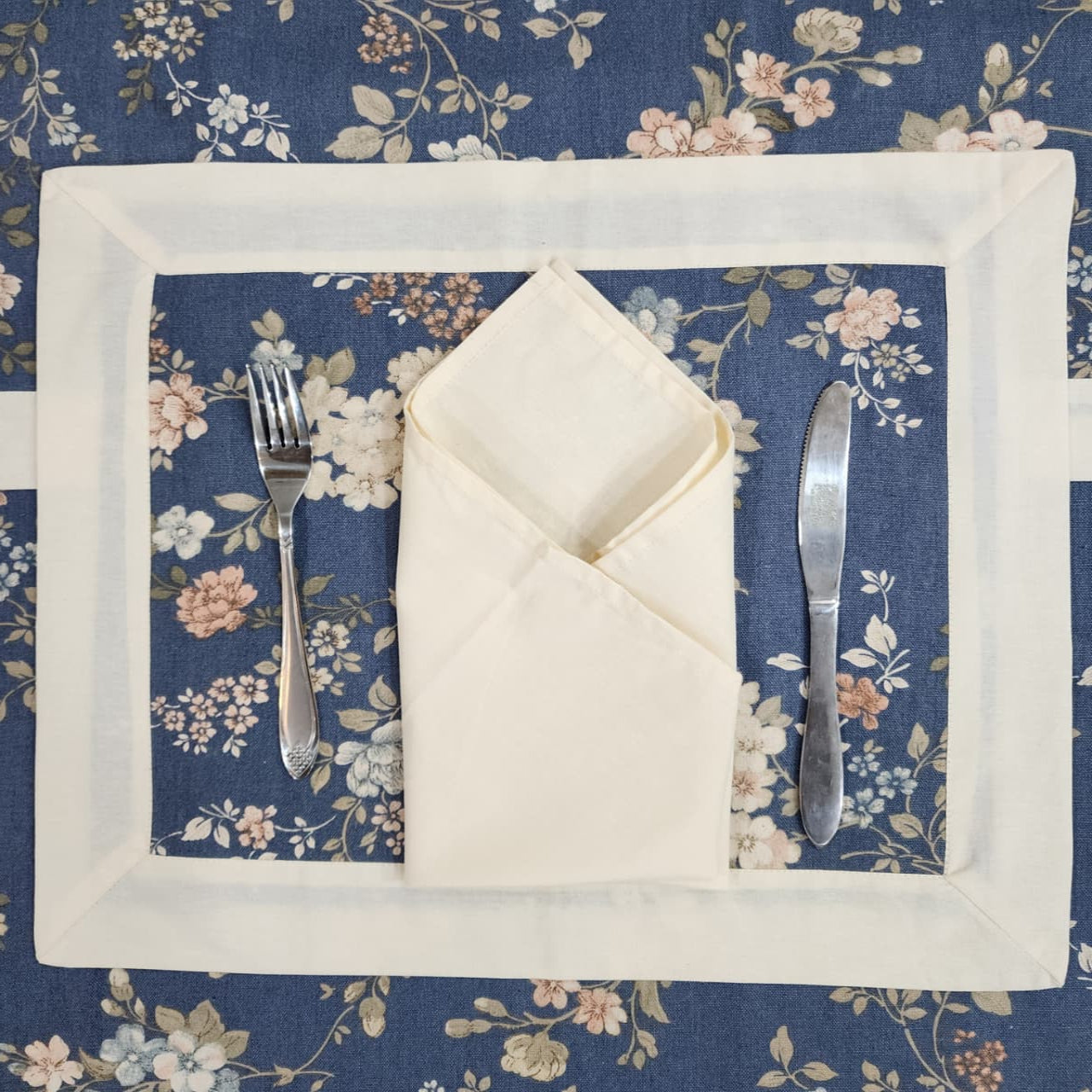 Offwhite Bordered Printed Cotton Reversable Dinning Set -Night Garden