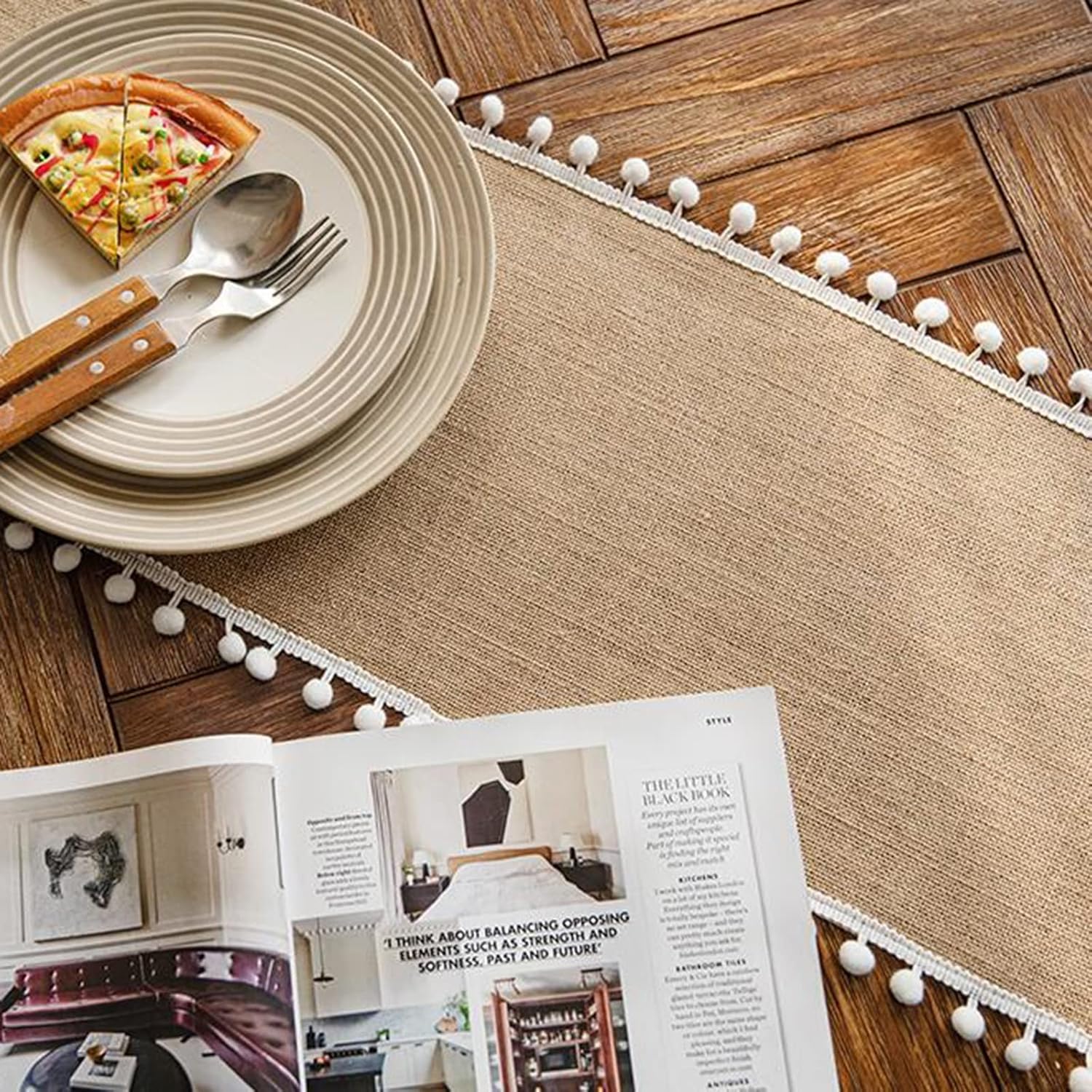 Jute Dinning Set With White Pom Pom