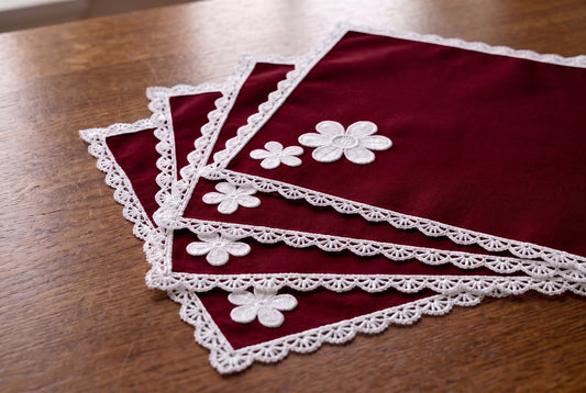 Luxury Cotton Dinning Set With Cute Lace - Red