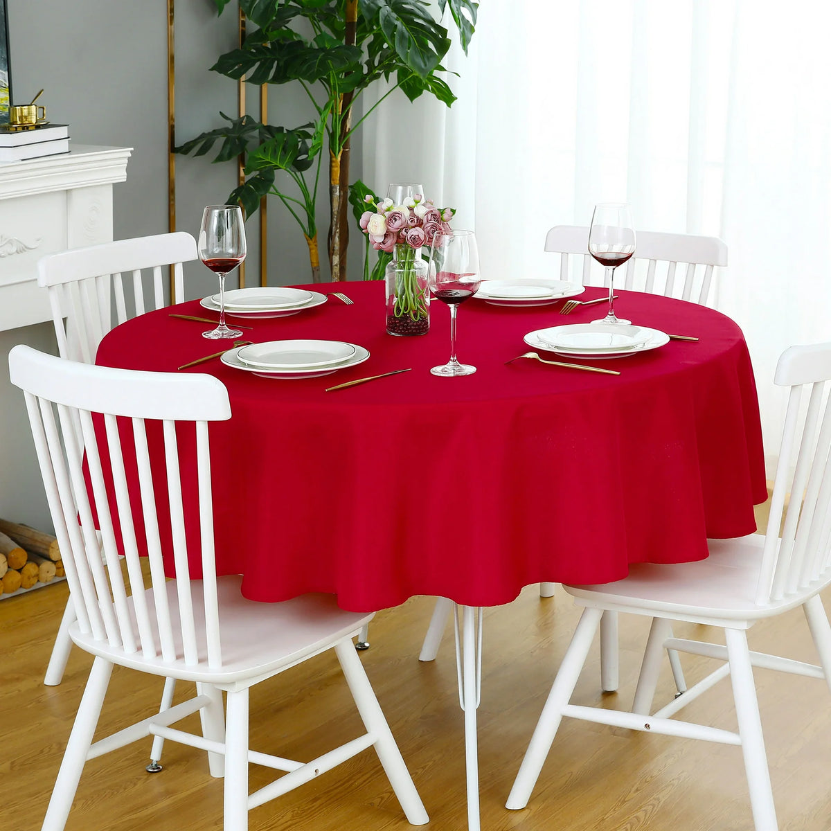 Decorative Cotton Round Tablecloth - Red