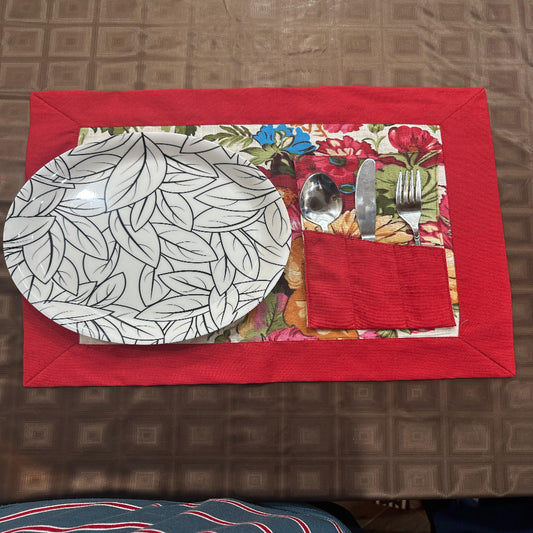 The Red Roses Table Mat Set With Red border