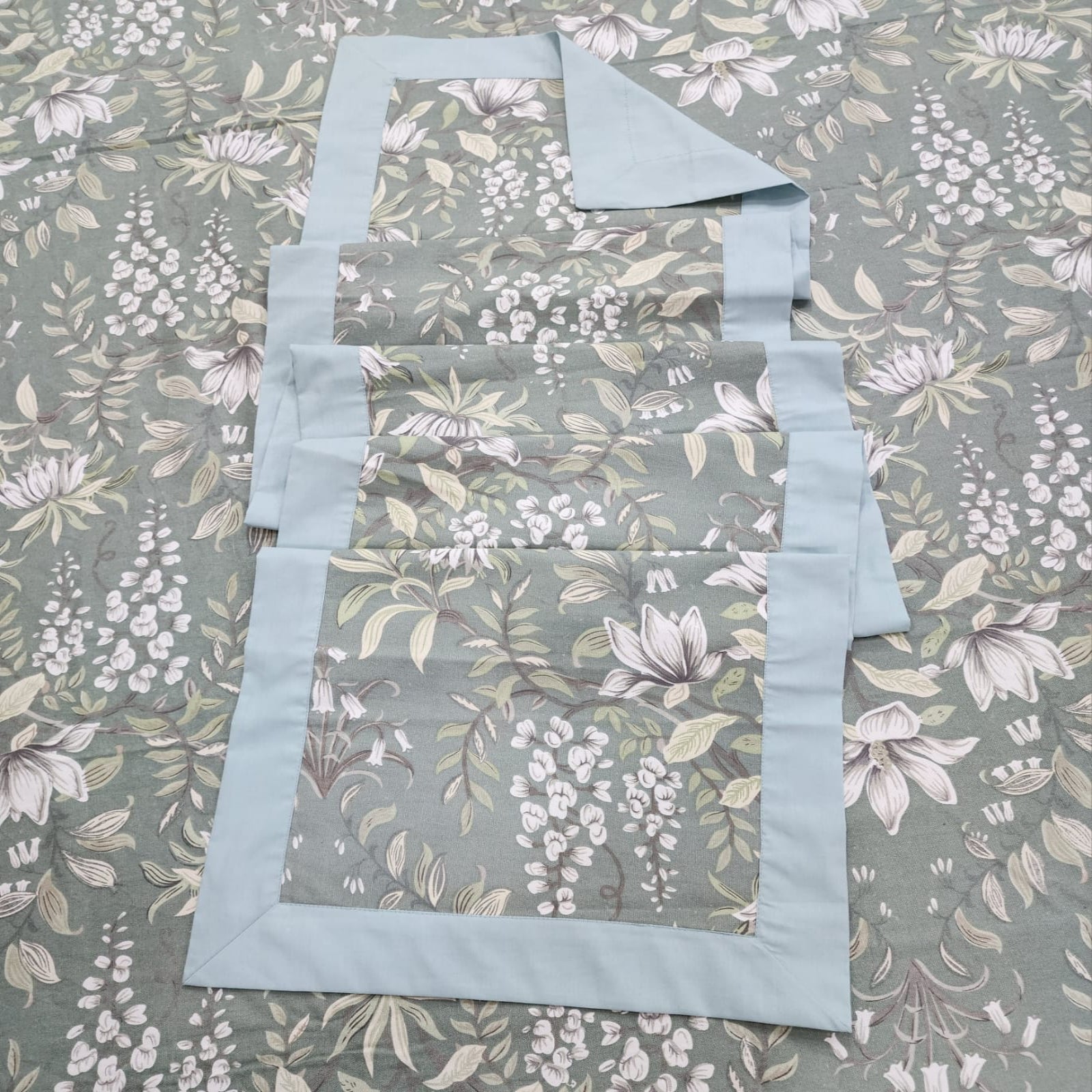 Aqua Bordered Printed Cotton Reversable Dinning Set - Green Garden