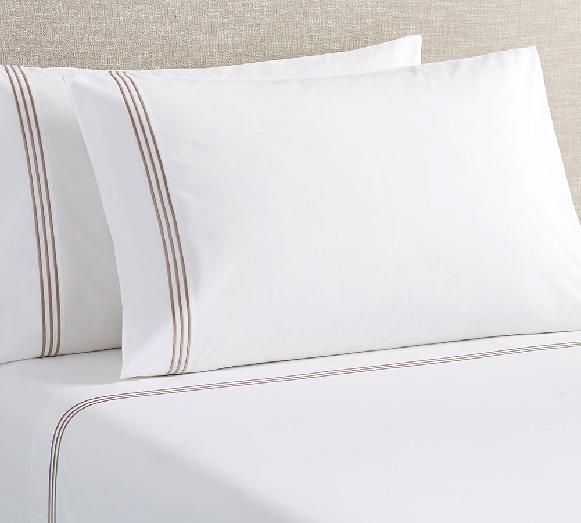 300 TC Egyptian Cotton Percale Bed Sheet Set With 3 line Baratta - 99 Bedding Store